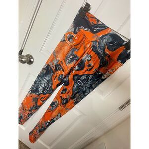 Chicago Bears women’s large leggings orange blue